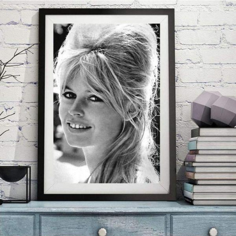 Brigitte Bardot port...